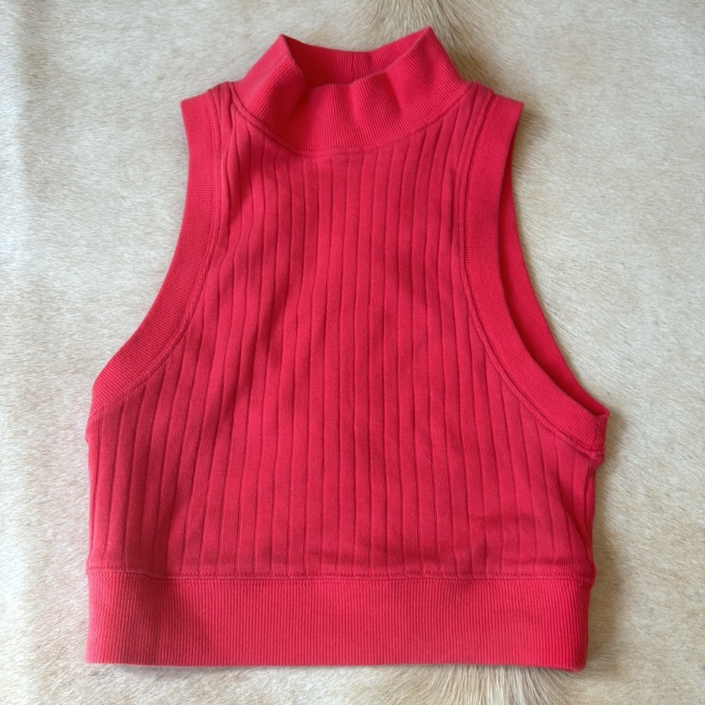 Forever 21 Red Sleeveless Tank Top / Crop Top